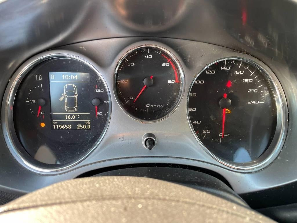 SEAT - LEON (2013 - km 119.657 - Diesel)