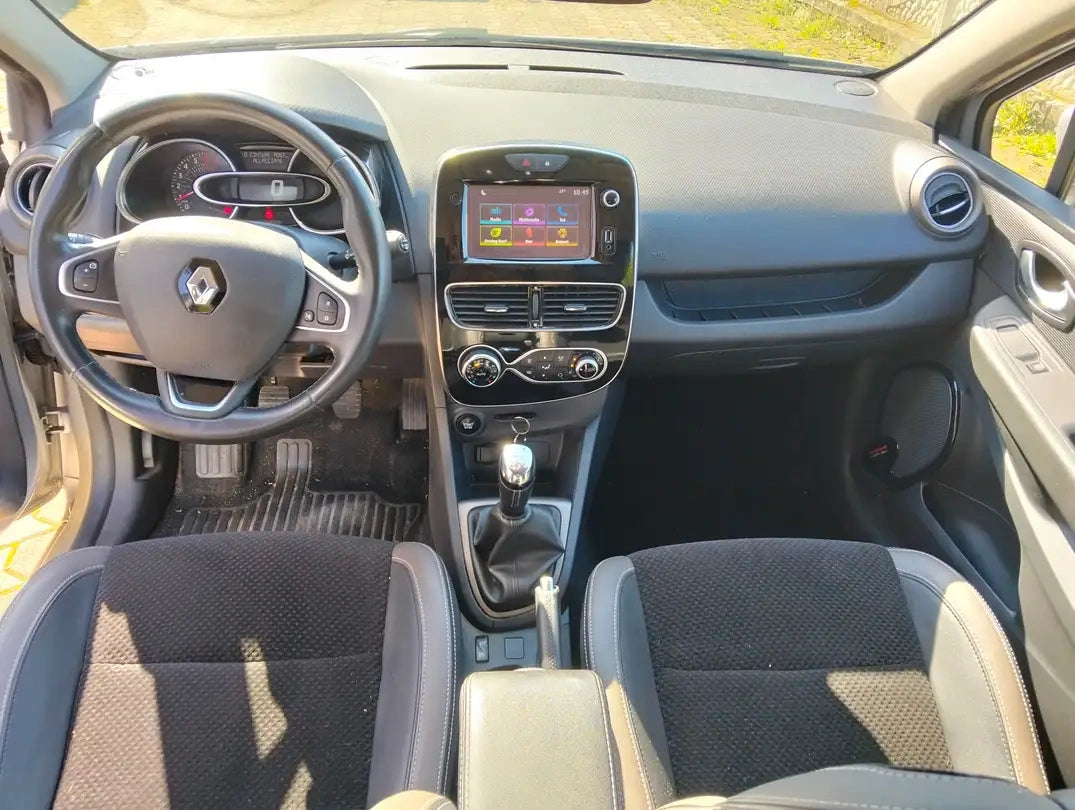 RENAULT - CLIO (2017 - km 66.000 - Benzina)