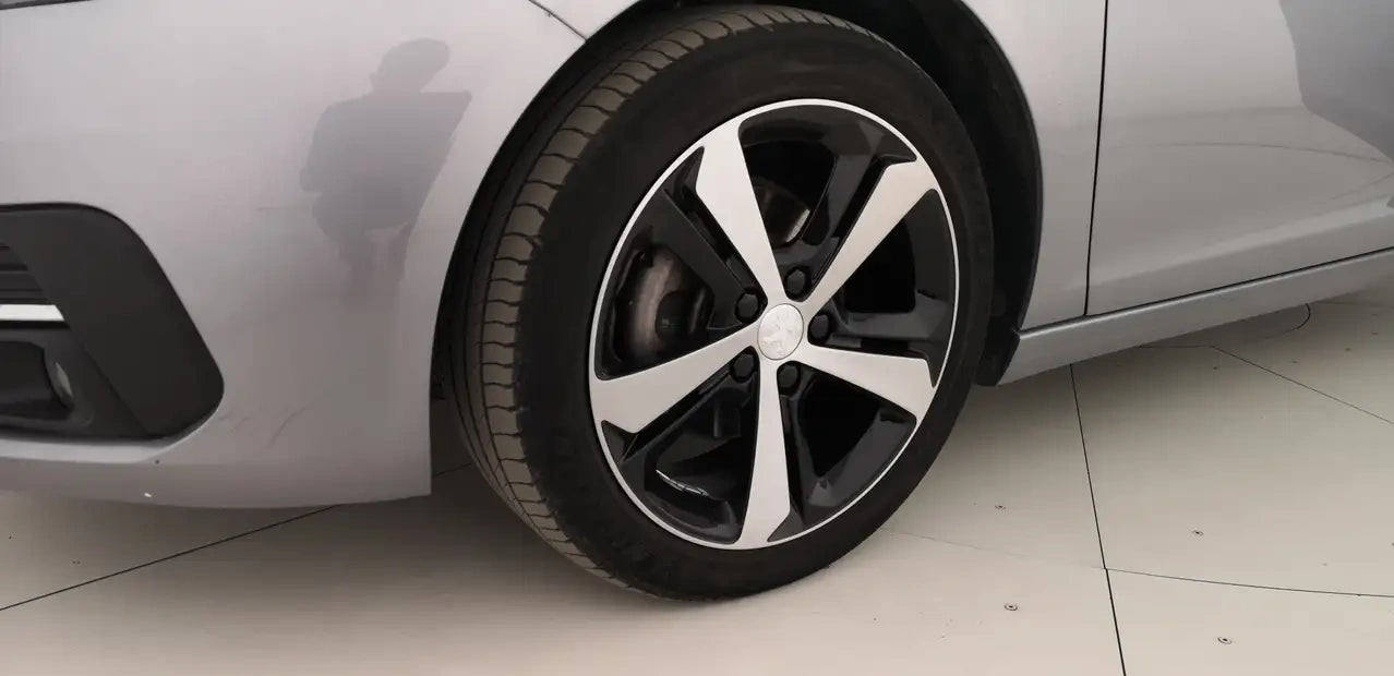 PEUGEOT - 308 (2020 - km 24.166 - Benzina)