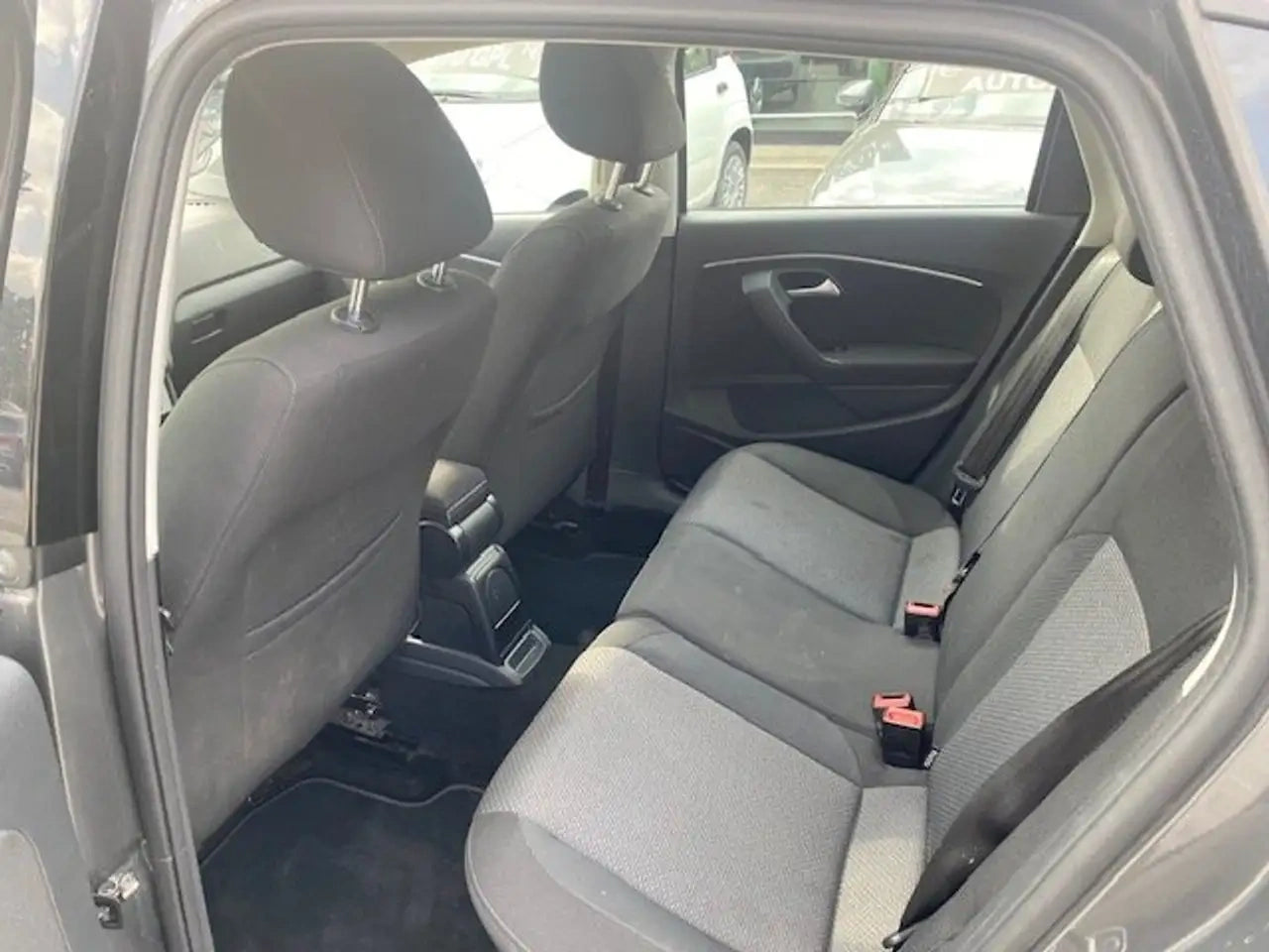 VOLKSWAGEN - POLO (2017 - km 80.000 - Diesel)