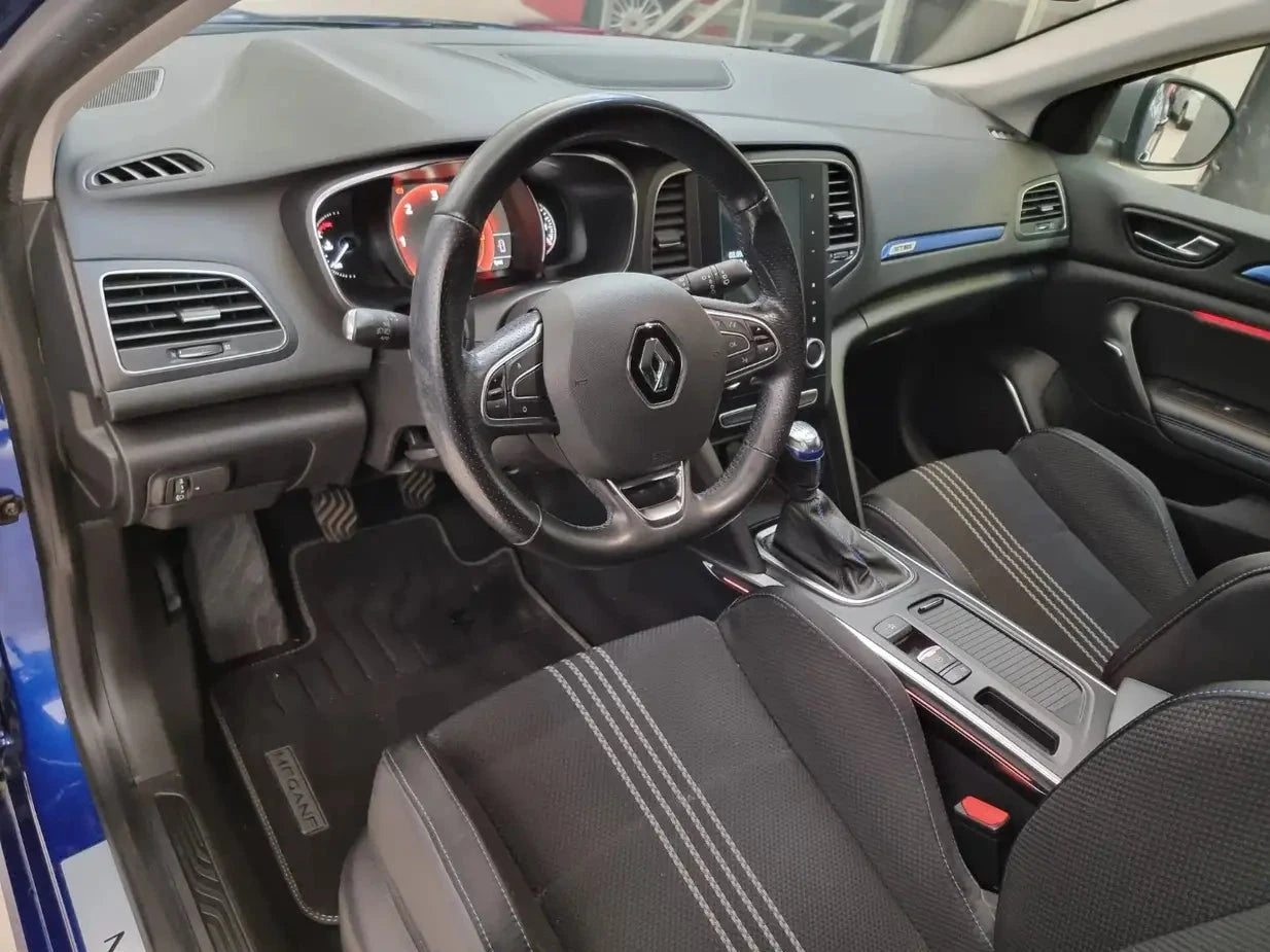 RENAULT - MEGANE (2016 - km 128.494 - Diesel)