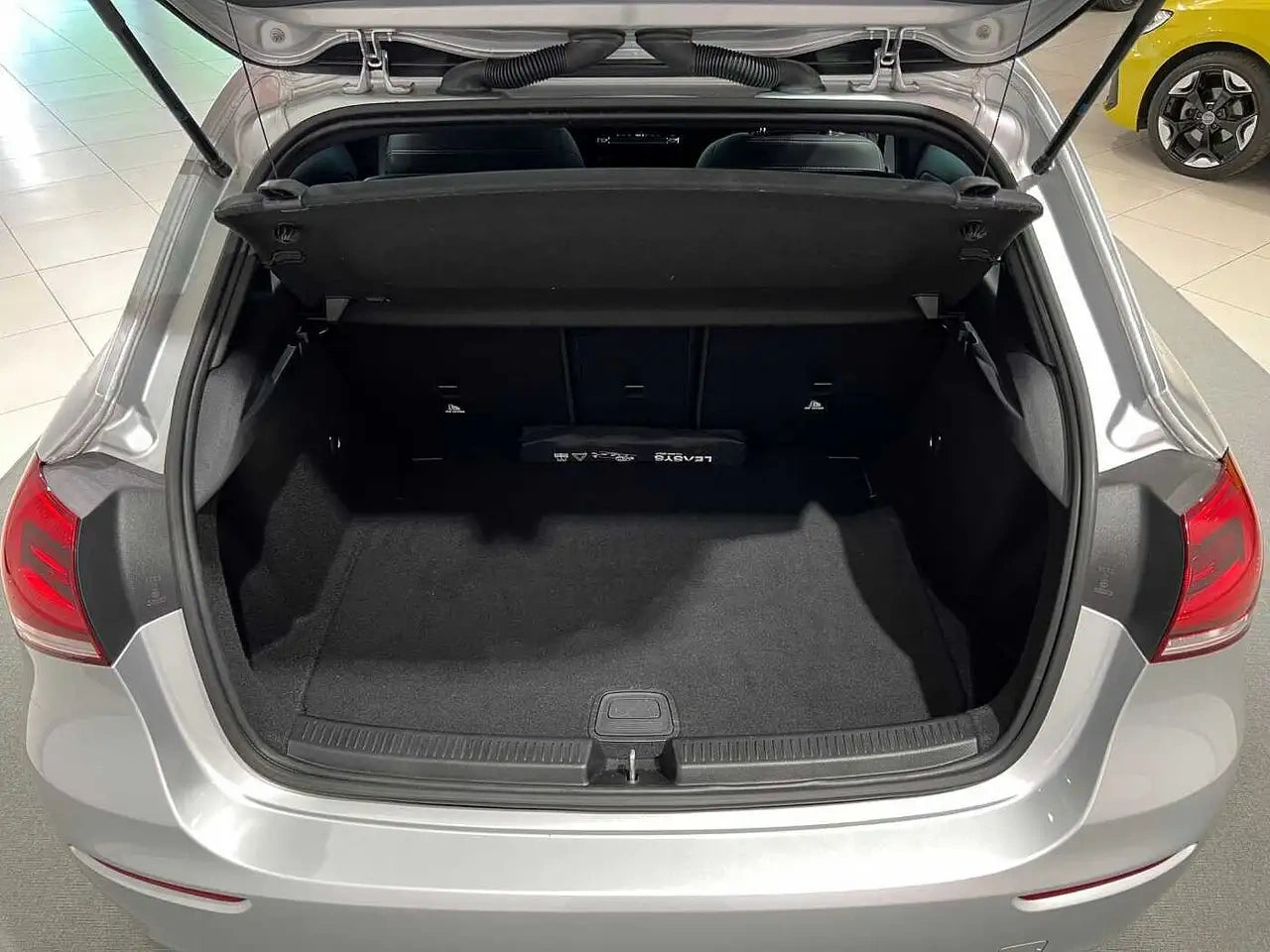 MERCEDES-BENZ - A 220 (2019 - km 30.451 - Benzina)