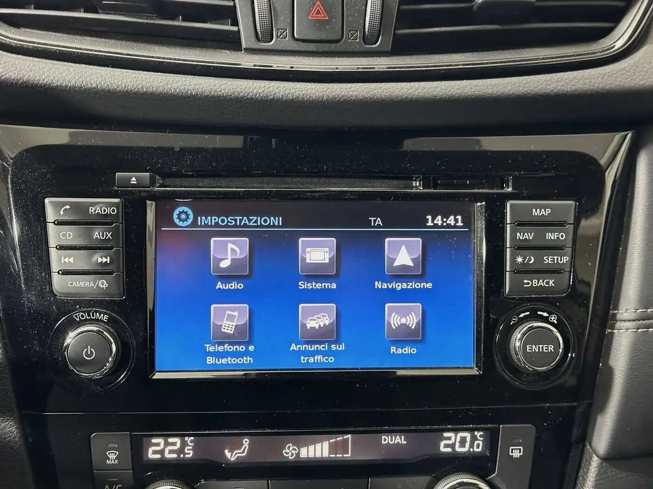 NISSAN - X-Trail (2017 - km 92.400 - Diesel)