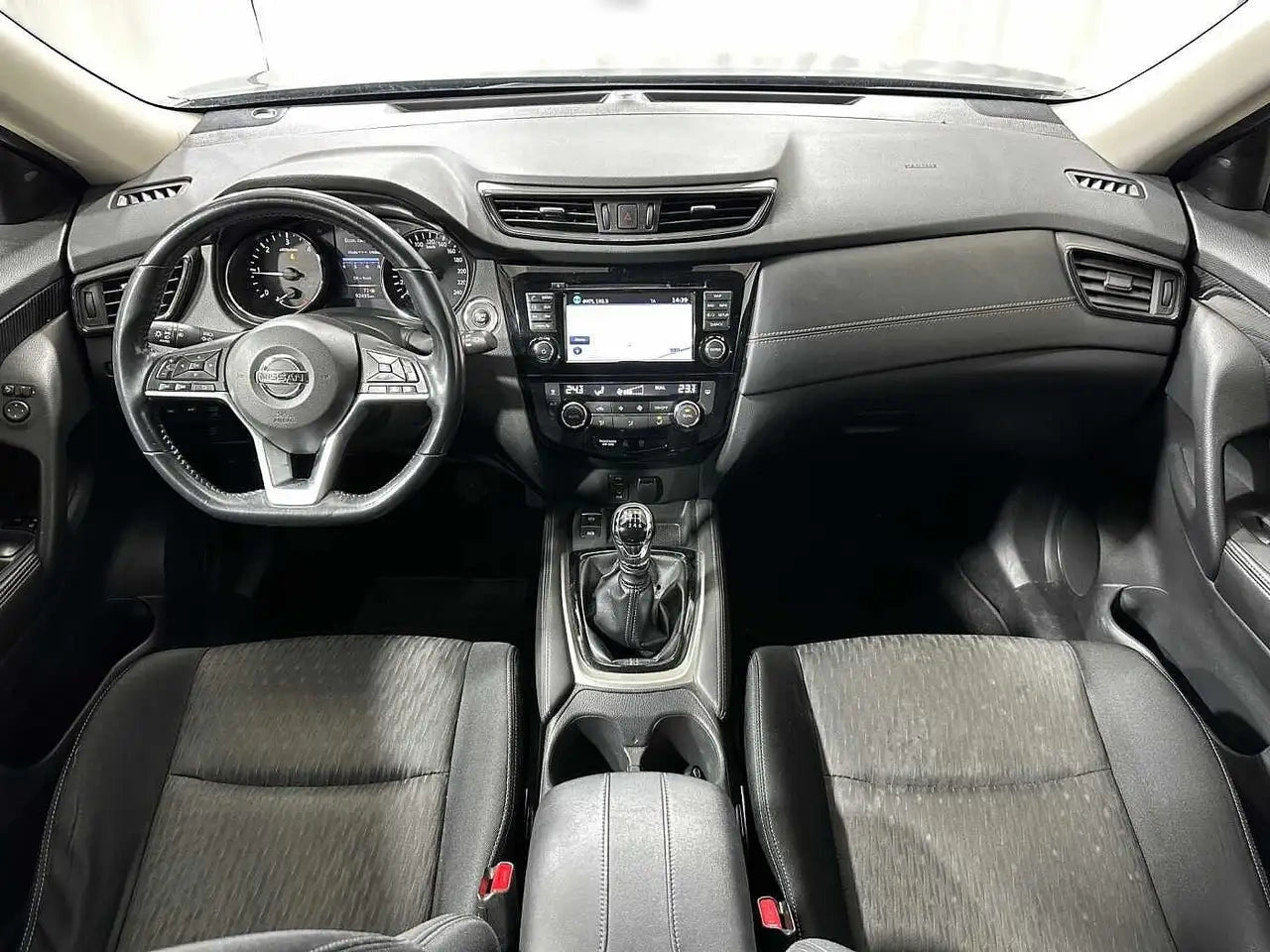 NISSAN - X-Trail (2017 - km 92.400 - Diesel)