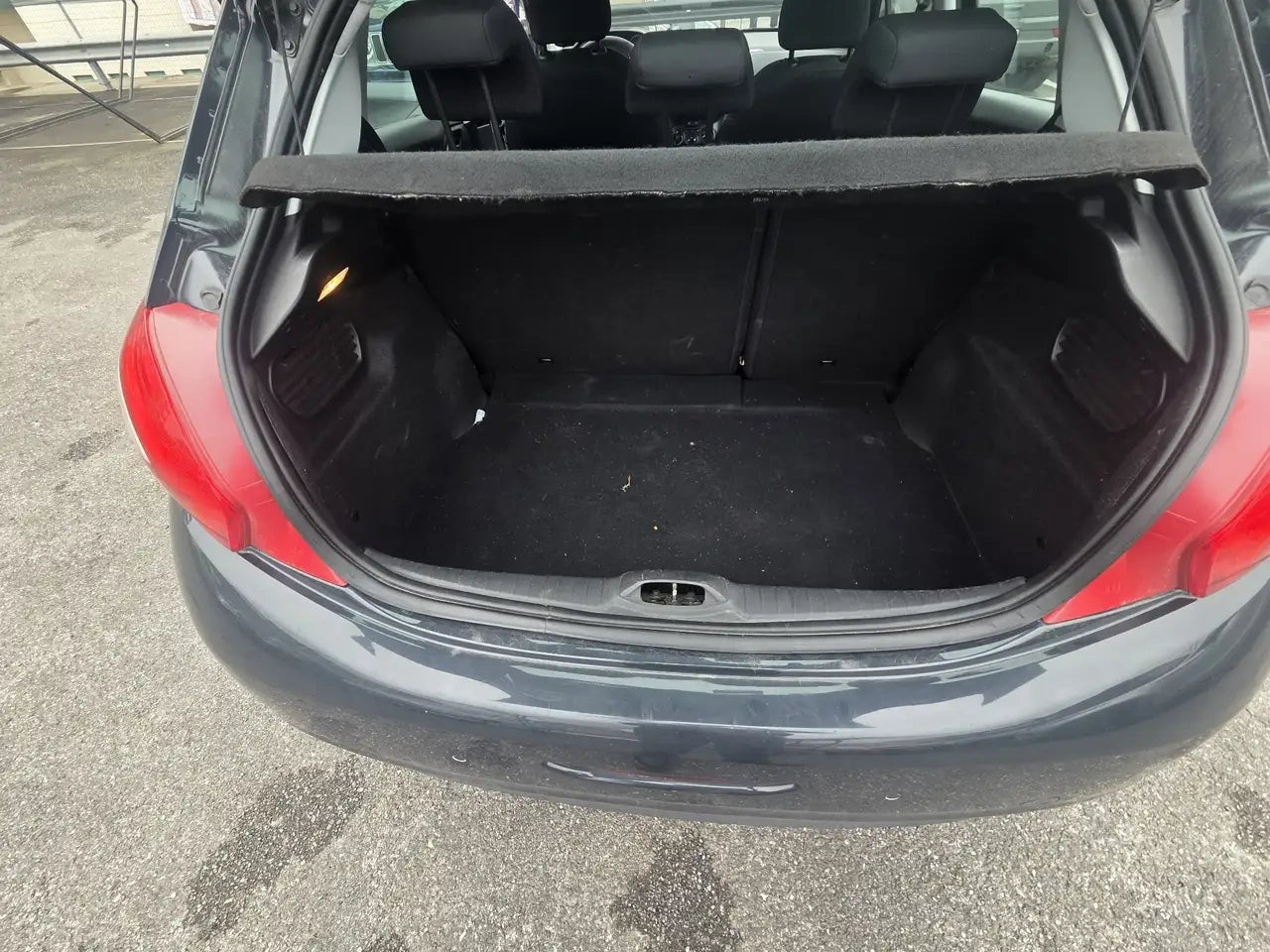 PEUGEOT - 208 (2015 - 130.000 km - Benzina)