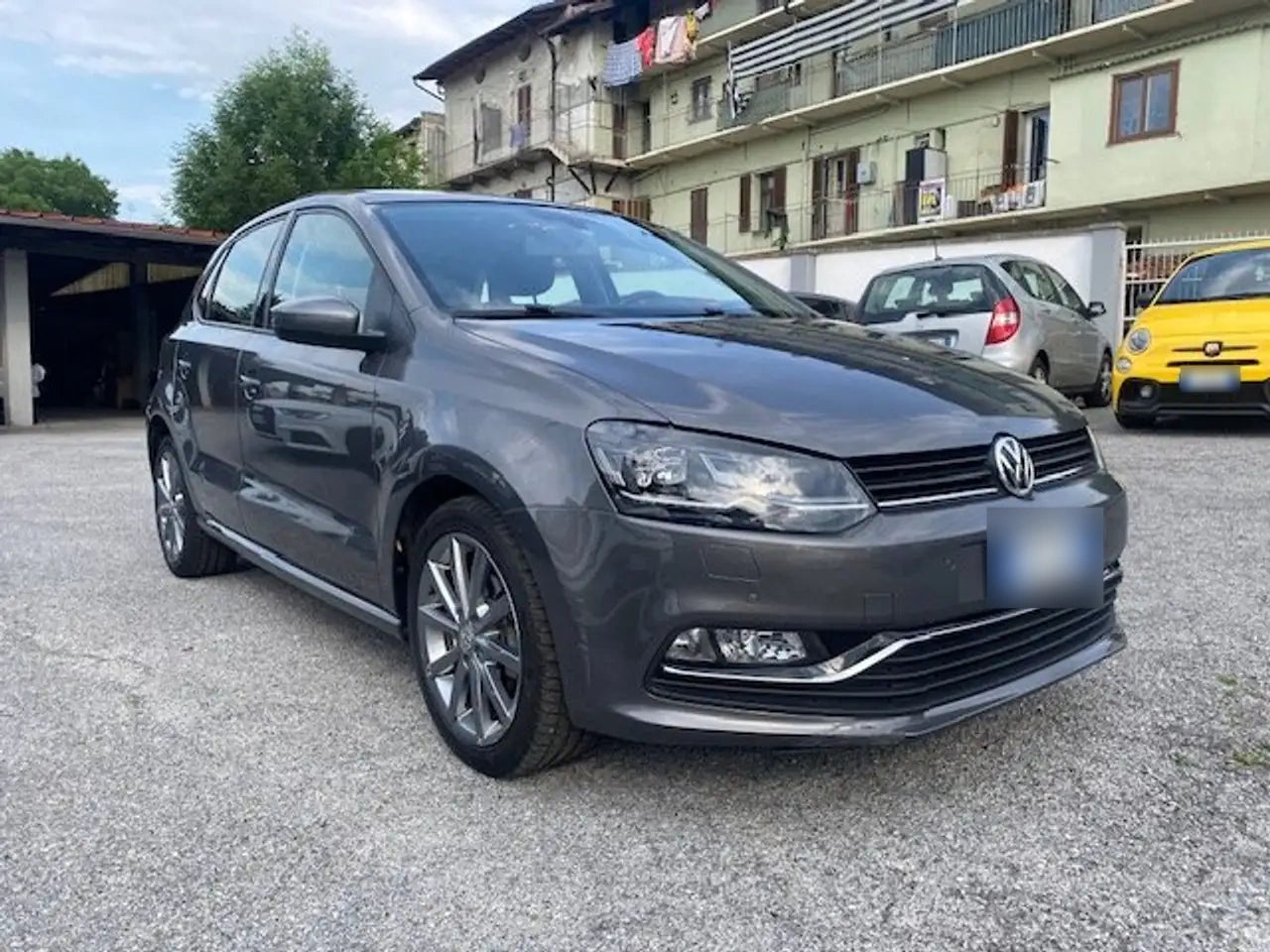 VOLKSWAGEN - POLO (2017 - km 80.000 - Diesel)