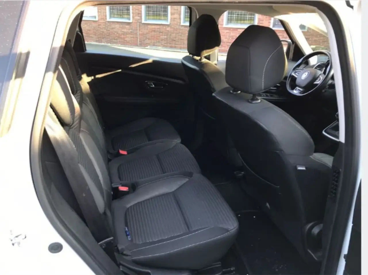 RENAULT - SCENIC (2017 - km 137.000 - Diesel)