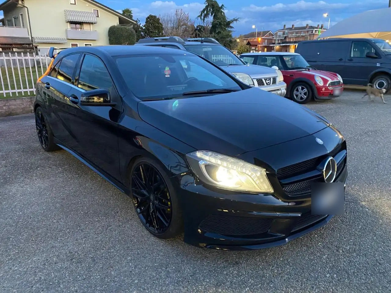 MERCEDES-BENZ - A 200 (2015 - km 156.000 - Diesel)