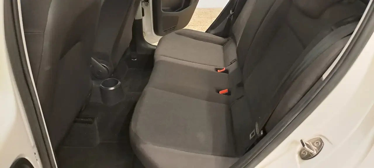 VOLKSWAGEN - UP! (2019 - km 15.900 - Metano)