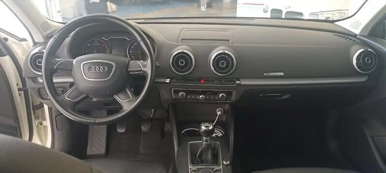 AUDI - A3 (2013 - km 143.000 - Diesel)