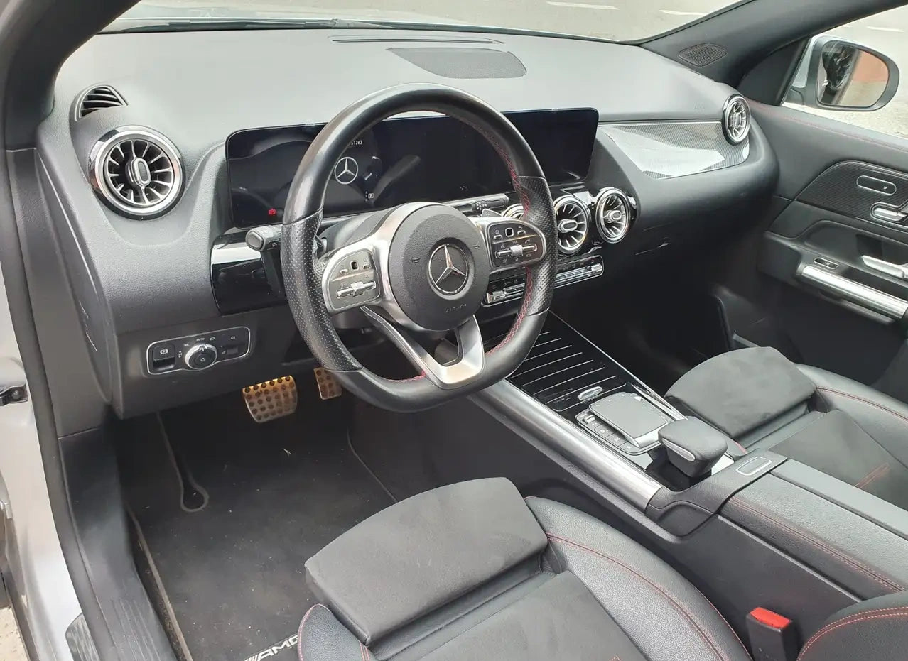 MERCEDES-BENZ - GLA 220 (2020 - km 61.263 - Diesel)