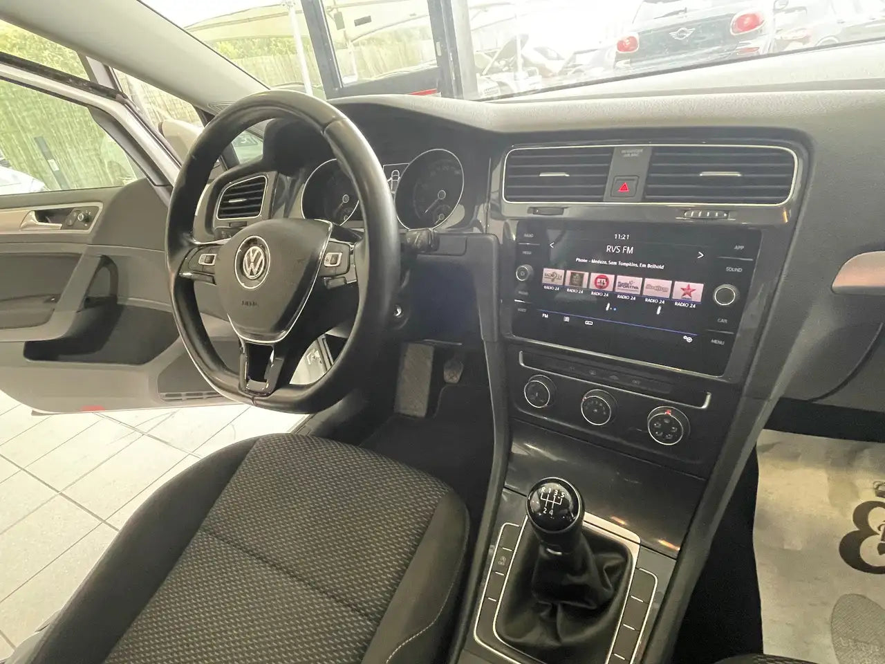 VOLKSWAGEN - GOLF (2019 - km 120.000 - Diesel)