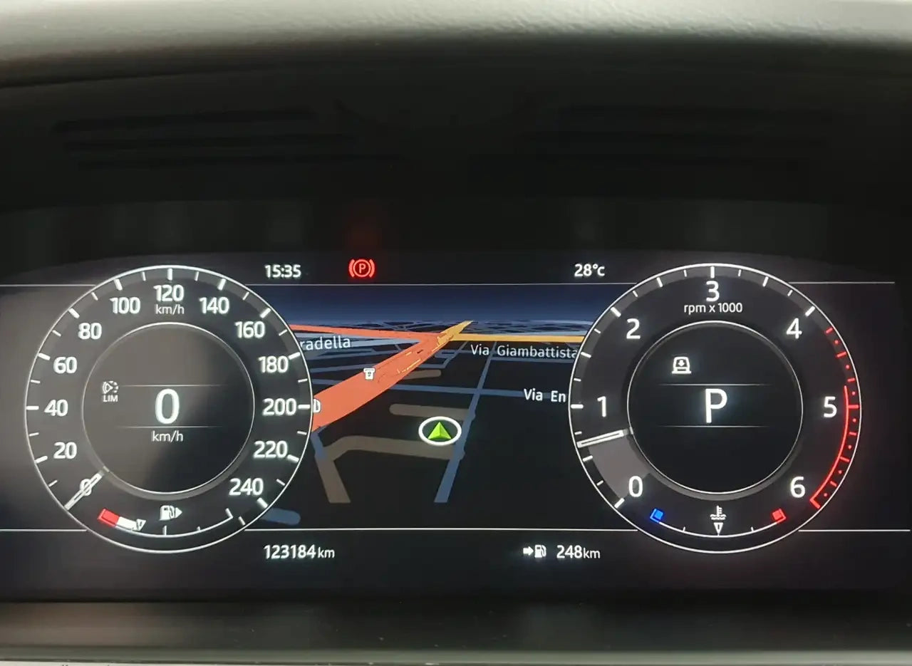 LAND ROVER - RANGE ROVER SPORT (2019 - km 123.184 - Diesel)