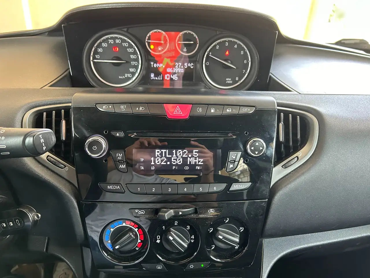 LANCIA - YPSILON (2014 - km 186.400 - Gpl)