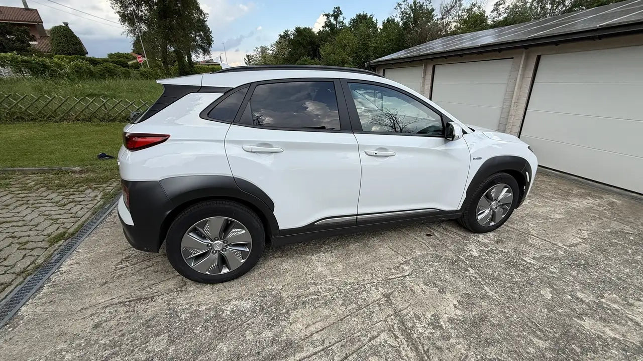 HYUNDAI - KONA (2020 - km 69.000 - Elettrica)