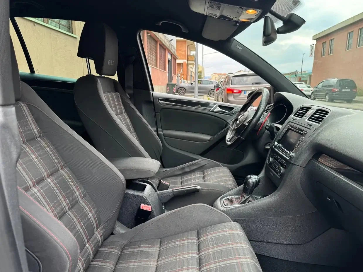 VOLKSWAGEN - GOLF GTI (2011 - km 148.232 - Benzina)