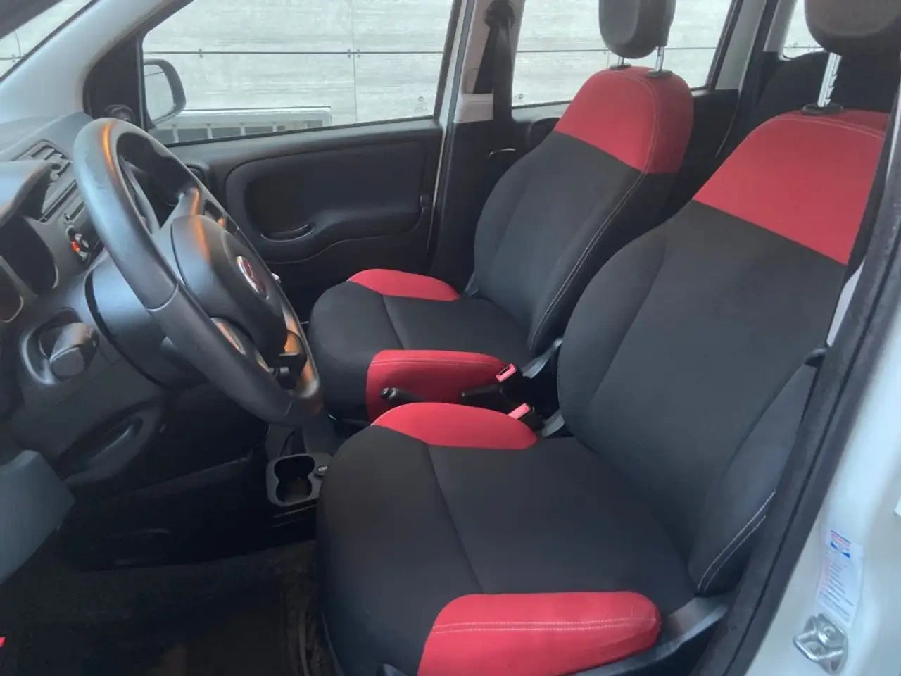 FIAT - PANDA (2018 - km 39.000 - Benzina)
