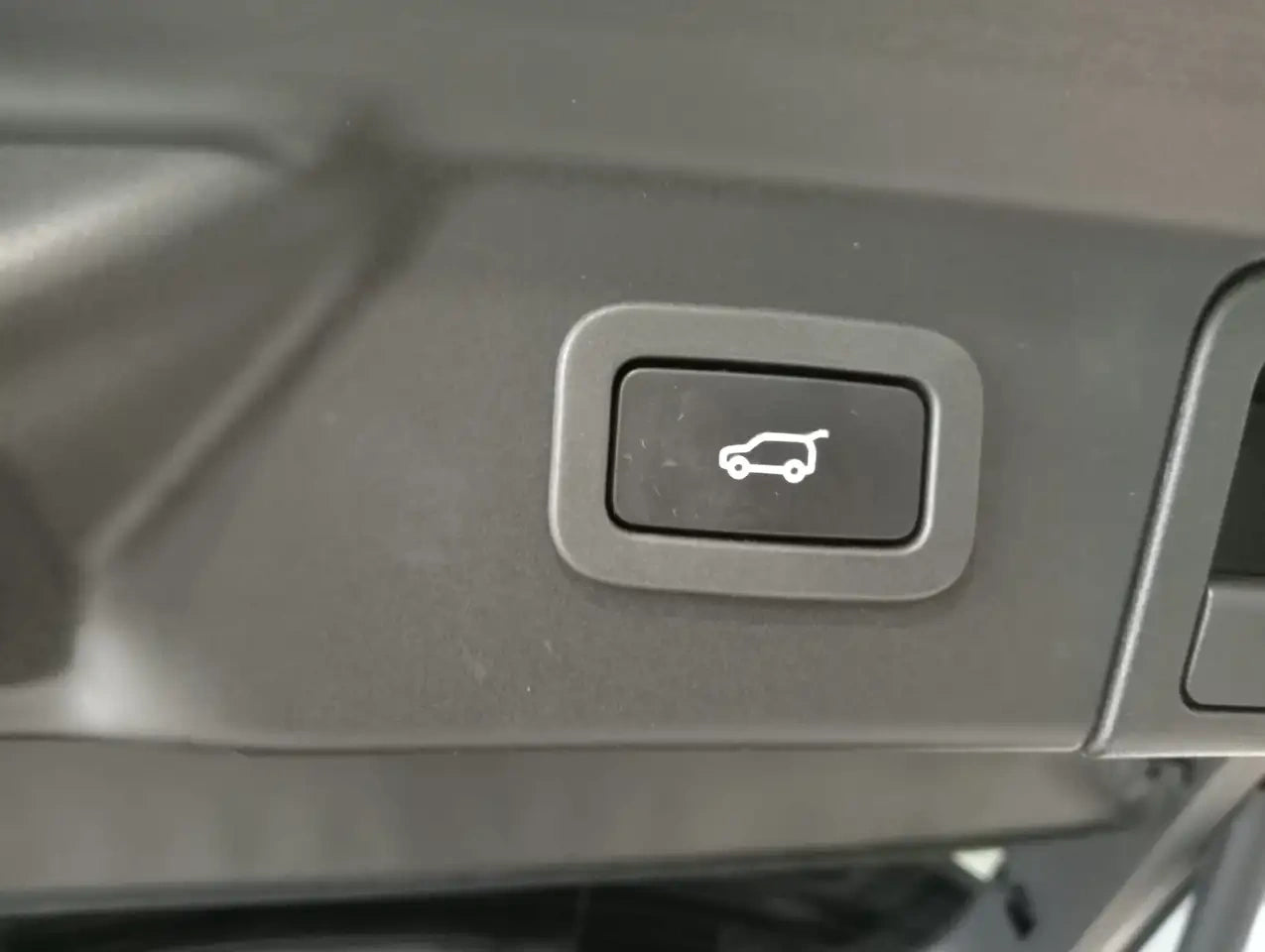 LAND ROVER - RANGE ROVER VELAR (2019 - km 96.300 - Diesel)
