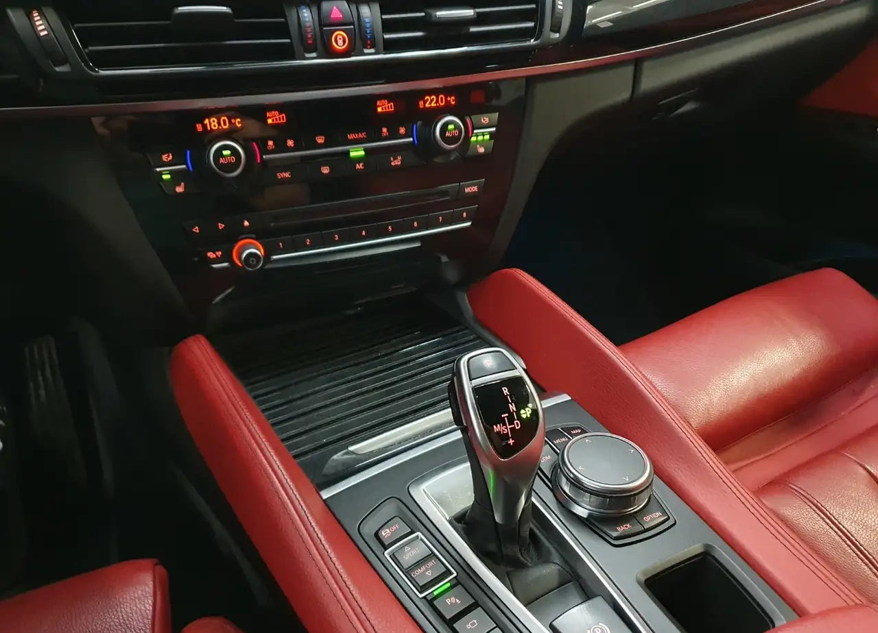 BMW - X6 (2019 - km 56.745 - Diesel)