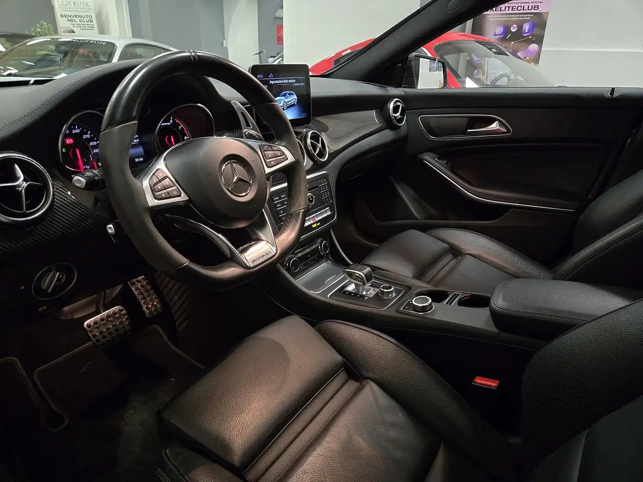 MERCEDES-BENZ - CLA 45 AMG (2018 - km 45.000 - Benzina)