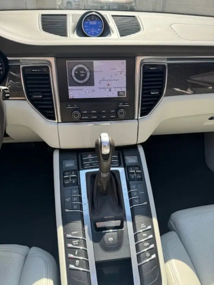 PORSCHE - MACAN (2017 - km 117.000 - Benzina)