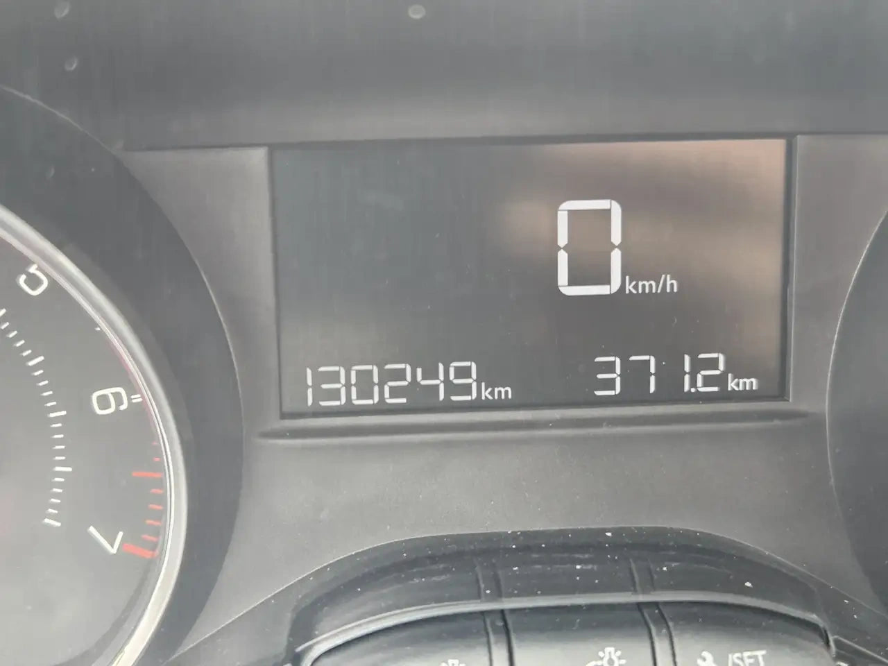PEUGEOT - 208 (2015 - 130.000 km - Benzina)