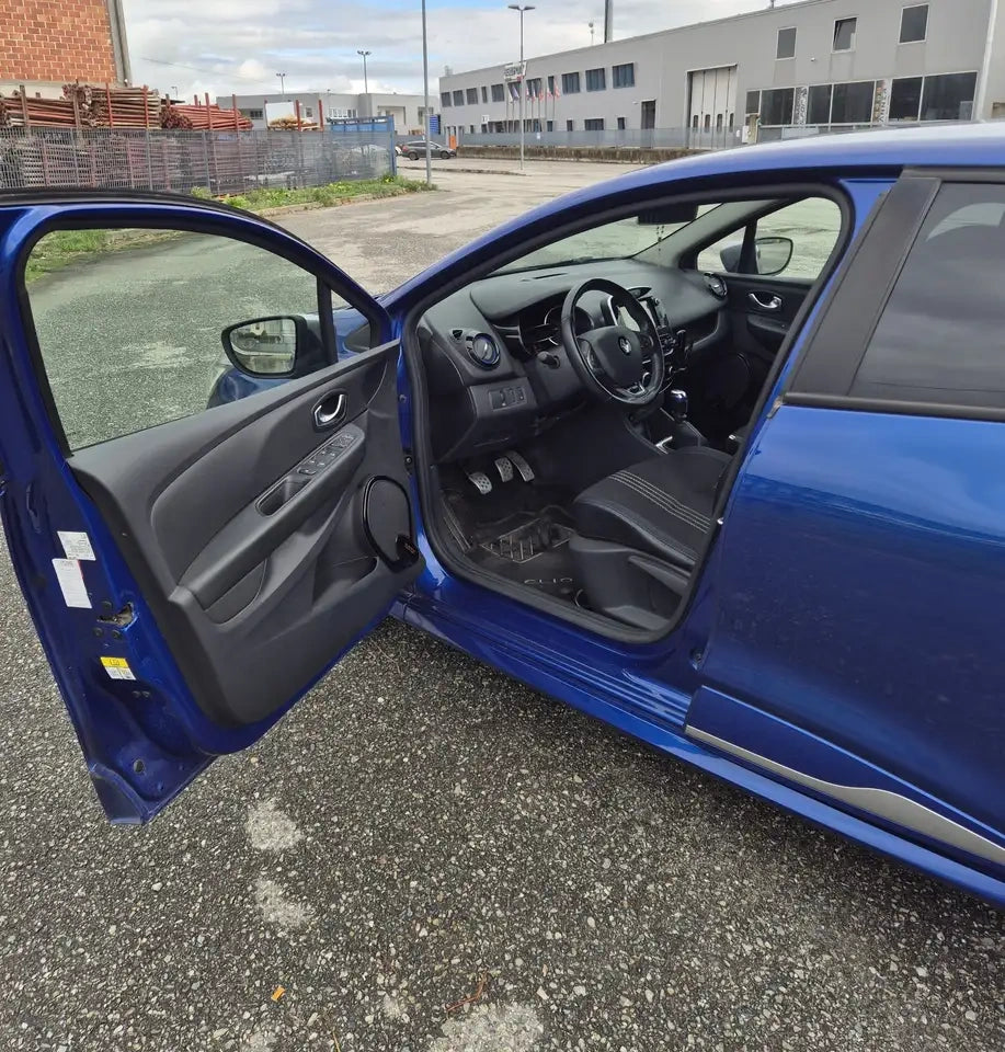 RENAULT - CLIO (2017 - km 91.000 - Diesel)