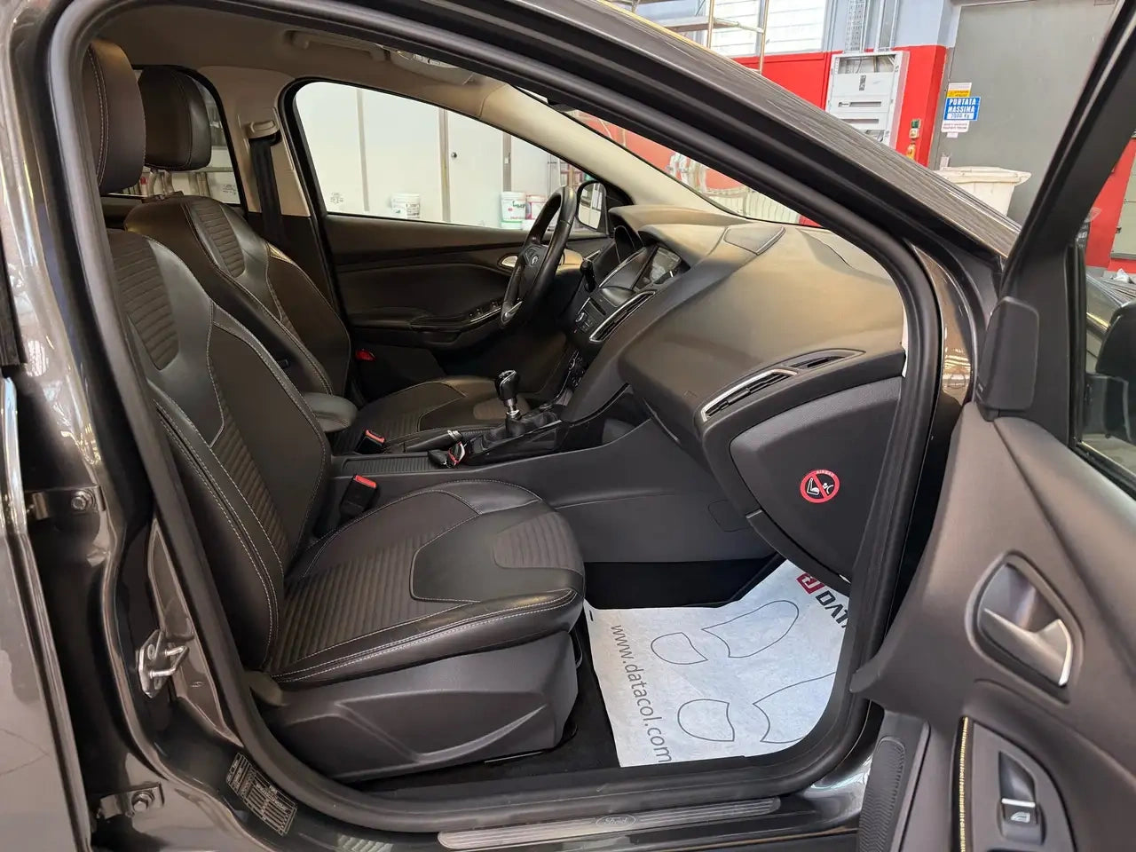 FORD - FOCUS (2015 - km 79.000 - Benzina)