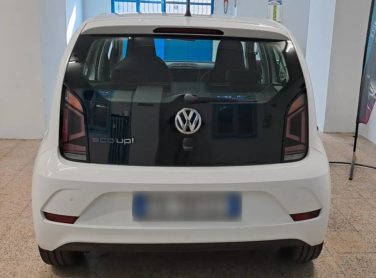 VOLKSWAGEN - UP! (2019 - km 15.900 - Metano)