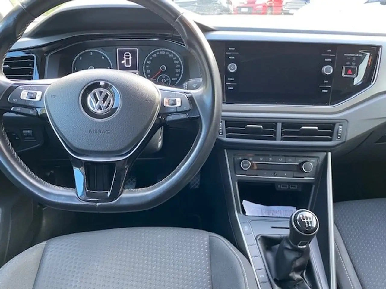 VOLKSWAGEN - POLO (2019 - km 177.000 - Diesel)