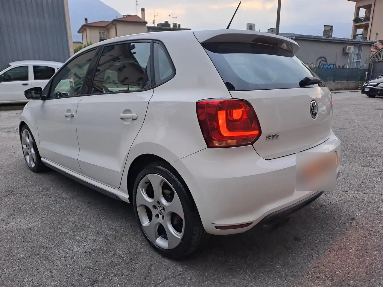 VOLKSWAGEN - POLO GTI (2011 - km 165.000 - Benzina)