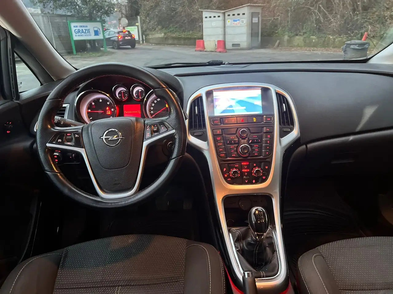 OPEL - ASTRA (2013 - km 100.000 - Diesel)