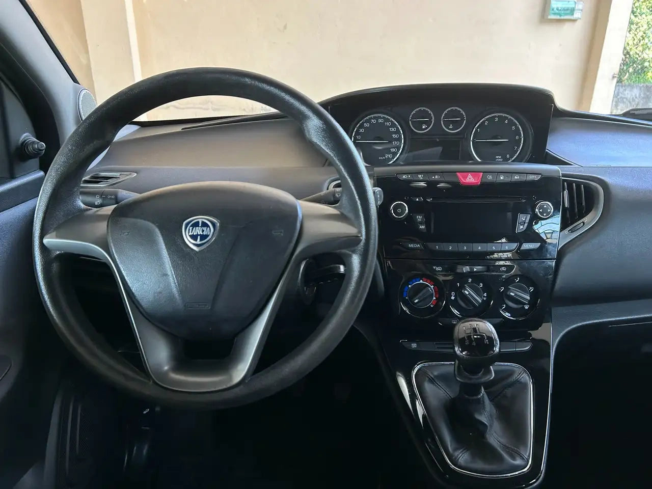 LANCIA - YPSILON (2014 - km 186.400 - Gpl)