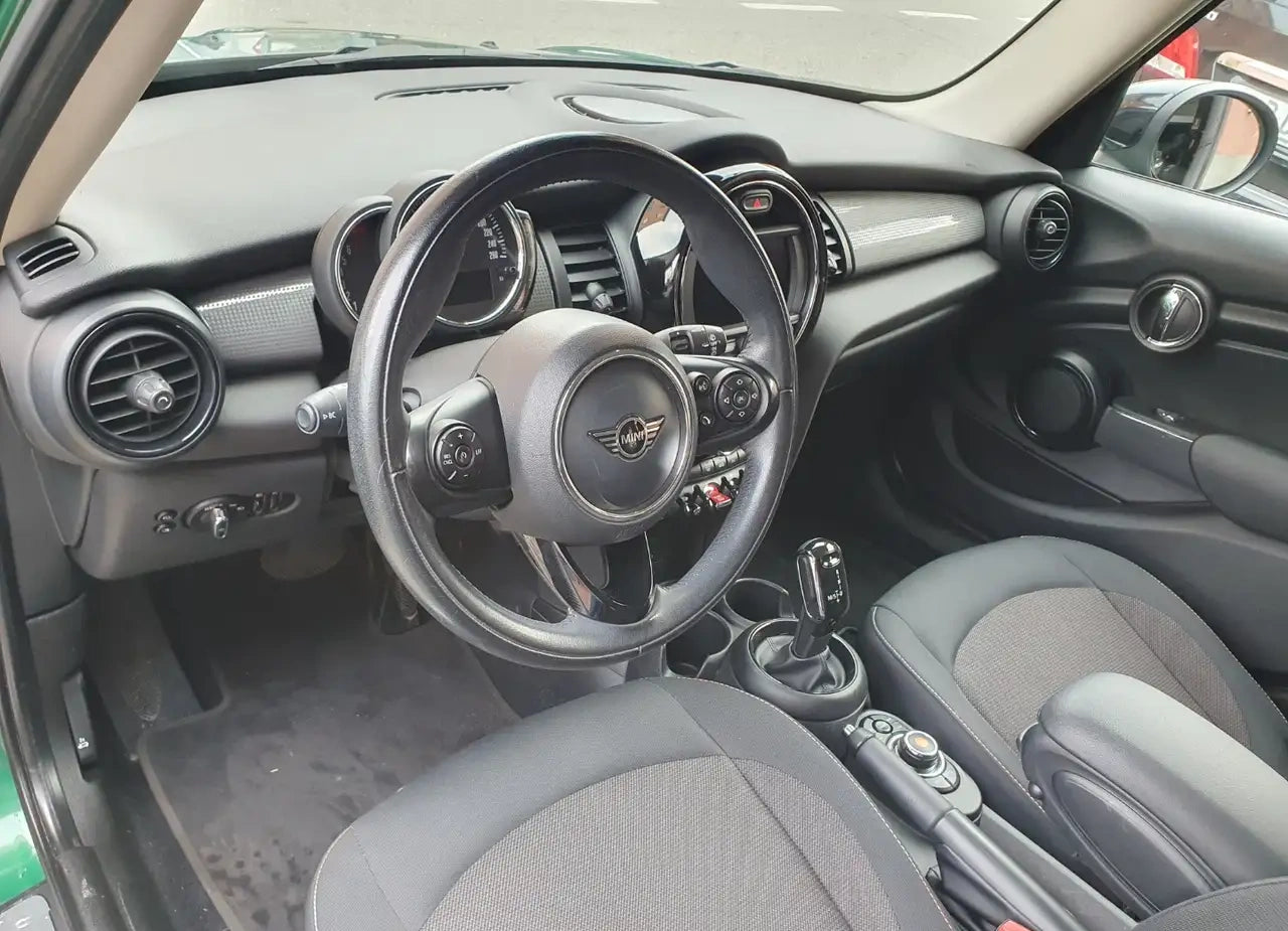 MINI - COOPER (2020 - km 153.077 - Benzina)