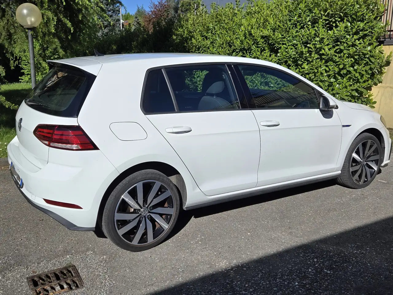 VOLKSWAGEN - GOLF GTE (2017 - km 107.500 - Ibrida)