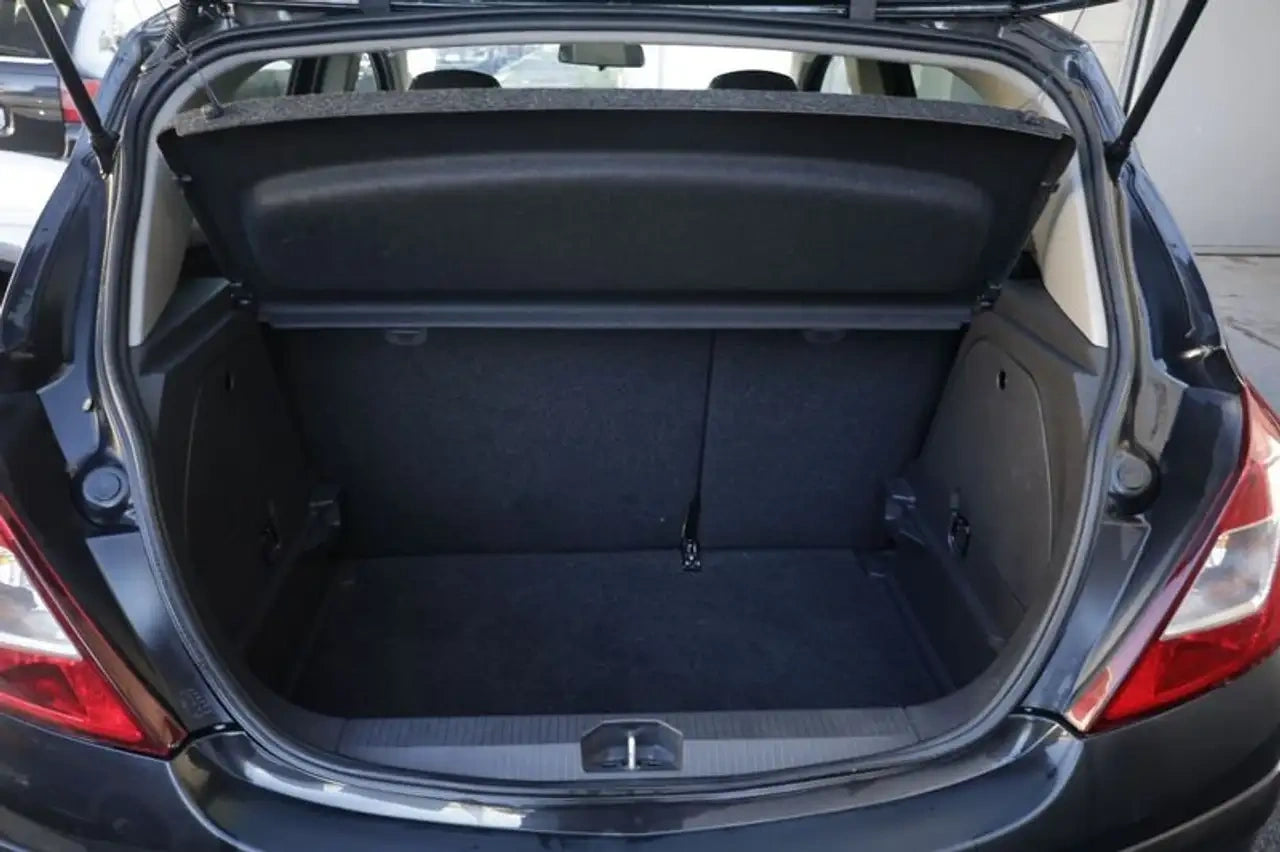 OPEL - CORSA (2014 - km 99.000 - Diesel)