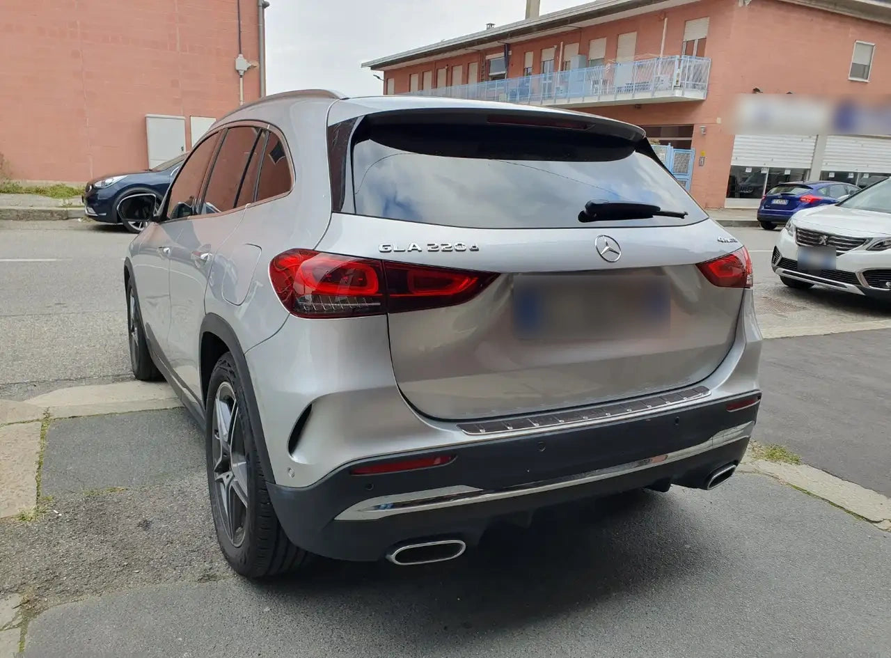 MERCEDES-BENZ - GLA 220 (2020 - km 61.263 - Diesel)
