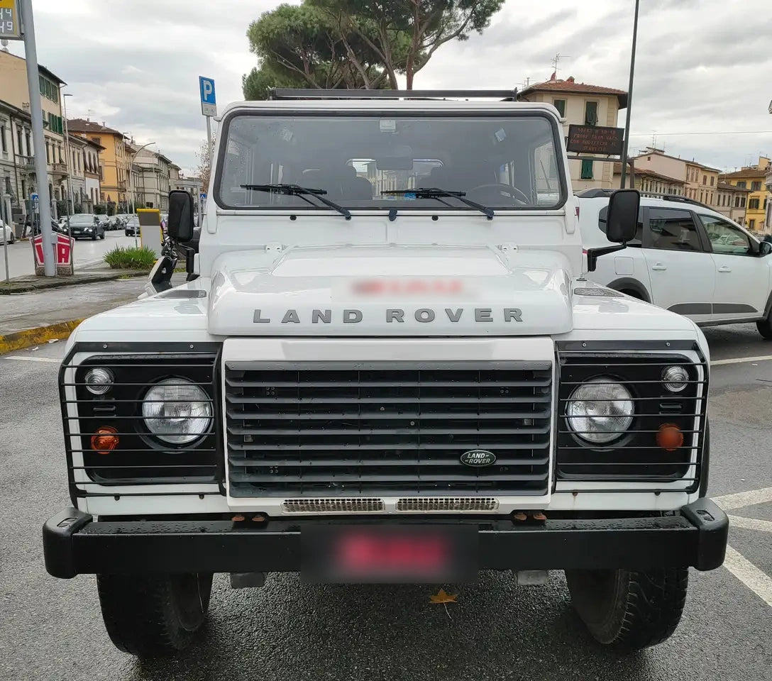 LAND ROVER - DEFENDER (2011 - km 75.000 - Diesel)