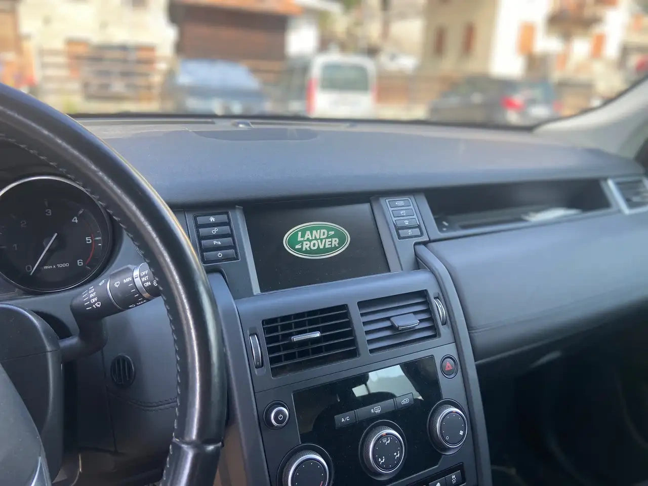 LAND ROVER - DISCOVERY SPORT (2015 - km 120.000 - Diesel)