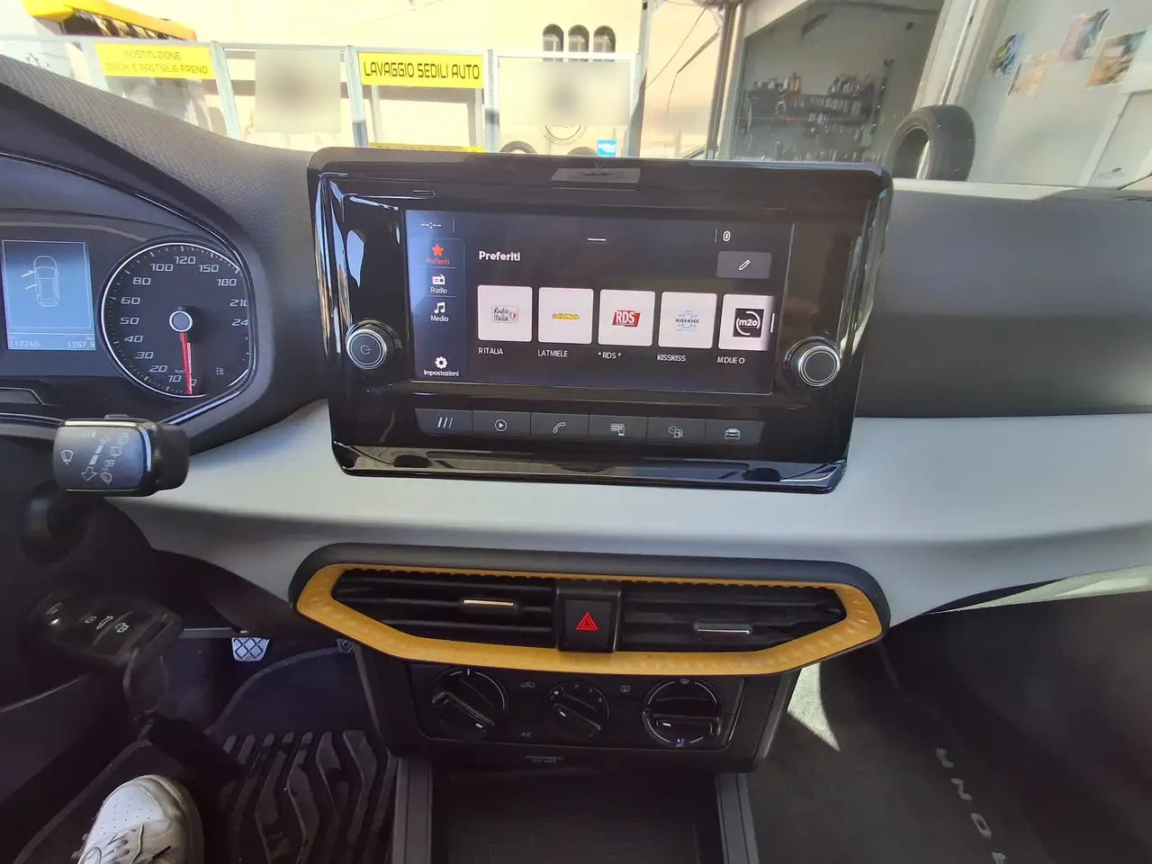 SEAT - ARONA (2022 - km 117.246 - Metano)