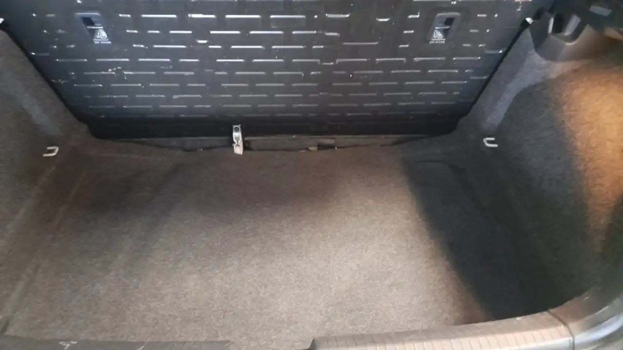 VOLKSWAGEN - POLO (2019 - km 112.703 - Diesel)