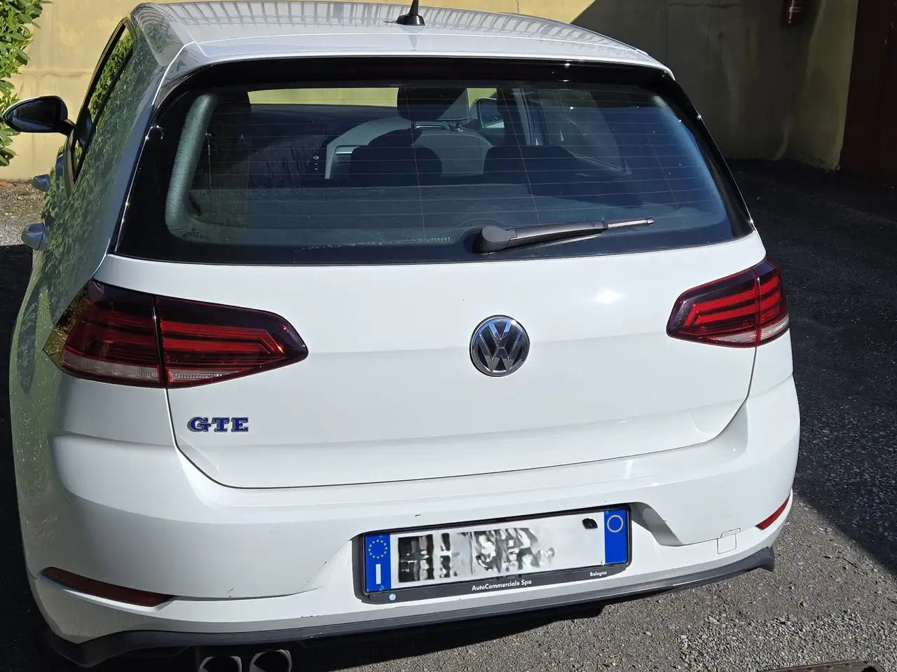 VOLKSWAGEN - GOLF GTE (2017 - km 107.500 - Ibrida)