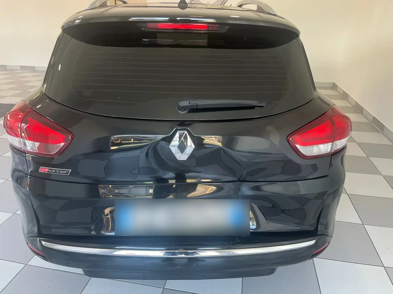RENAULT - CLIO (2015 - km 156.577 - Diesel)