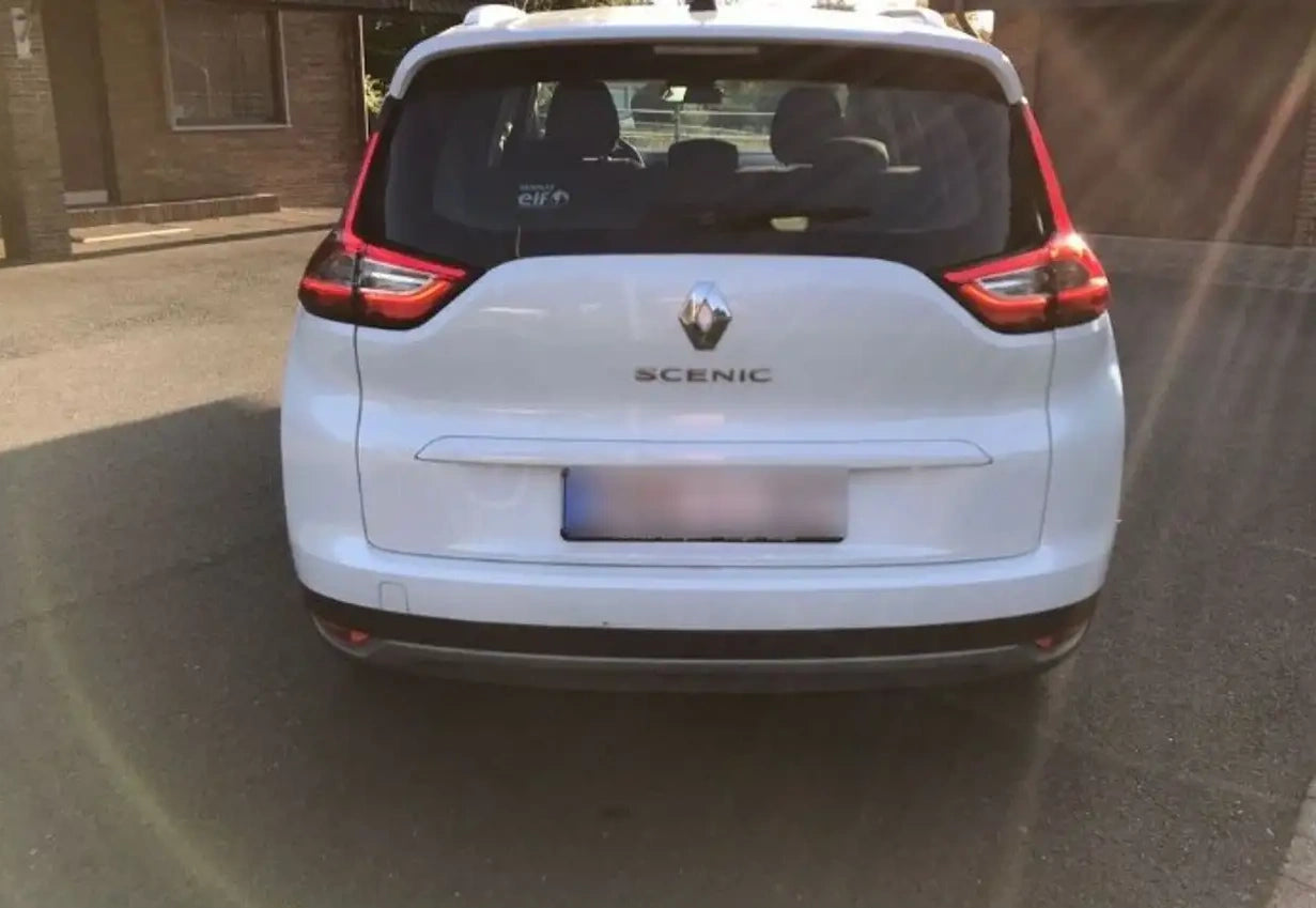 RENAULT - SCENIC (2017 - km 137.000 - Diesel)