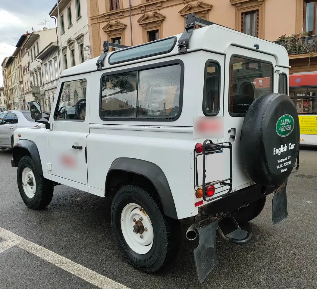 LAND ROVER - DEFENDER (2011 - km 75.000 - Diesel)