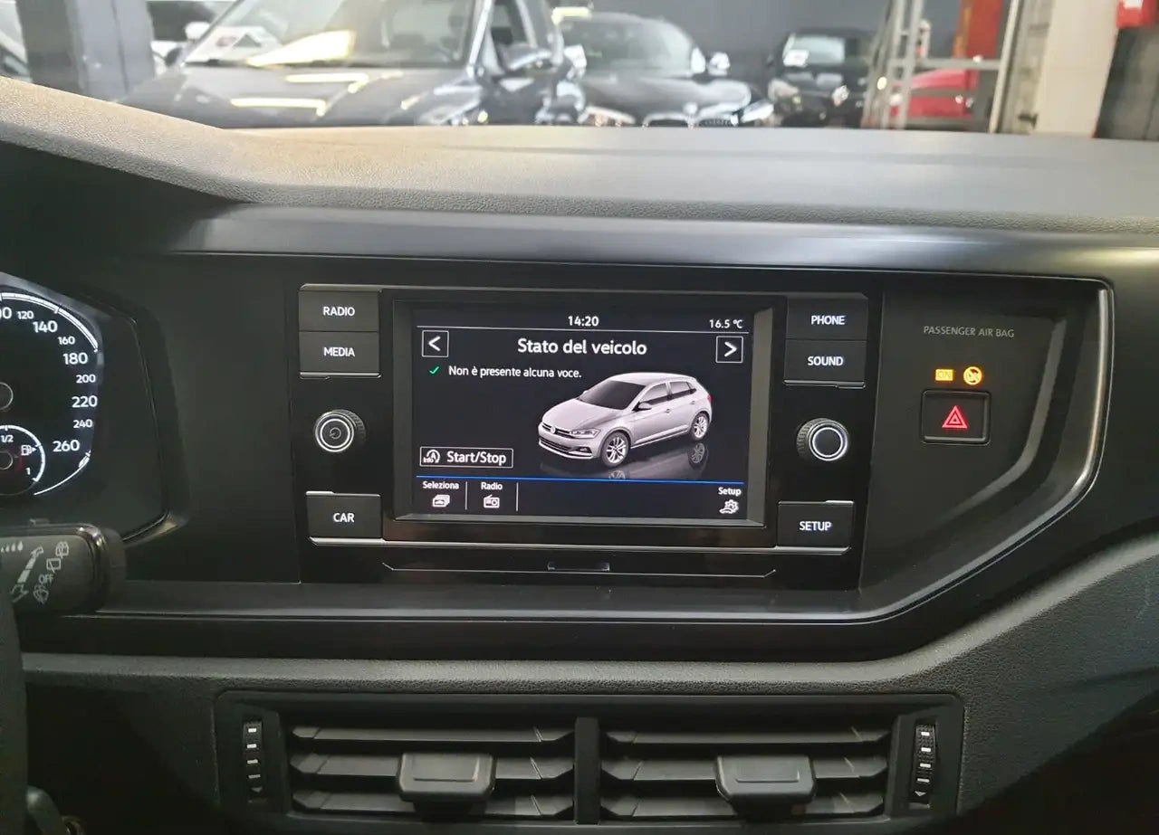 VOLKSWAGEN - POLO (2018 - km 84.827 - Benzina)