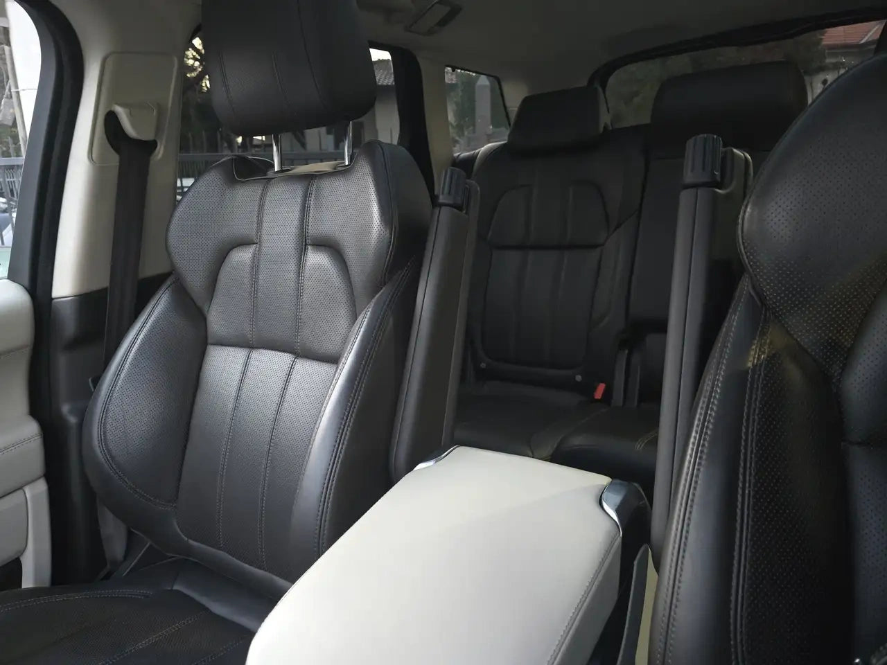LAND ROVER - RANGE ROVER SPORT (2018 - km 138.000 - Diesel)