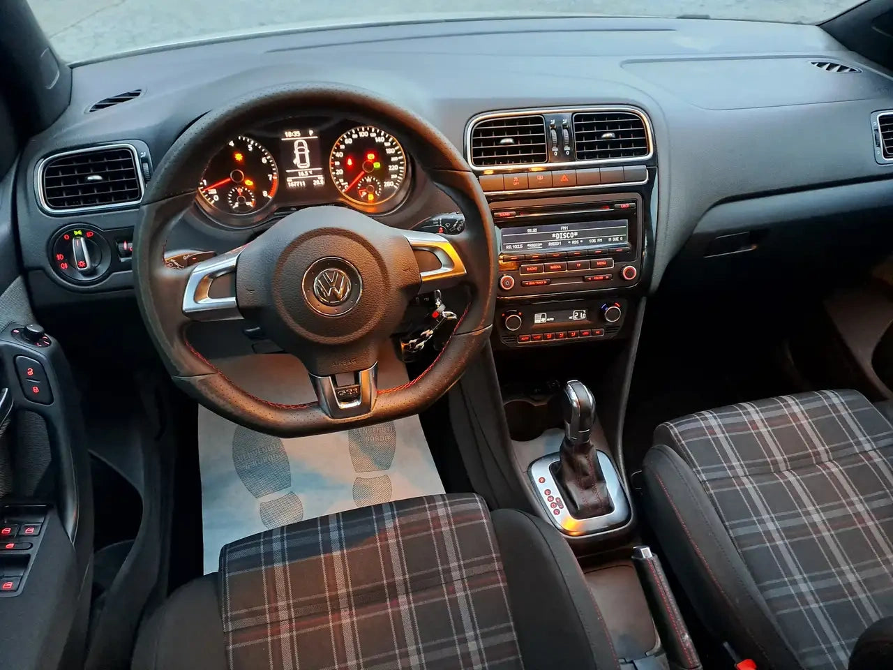 VOLKSWAGEN - POLO GTI (2011 - km 165.000 - Benzina)