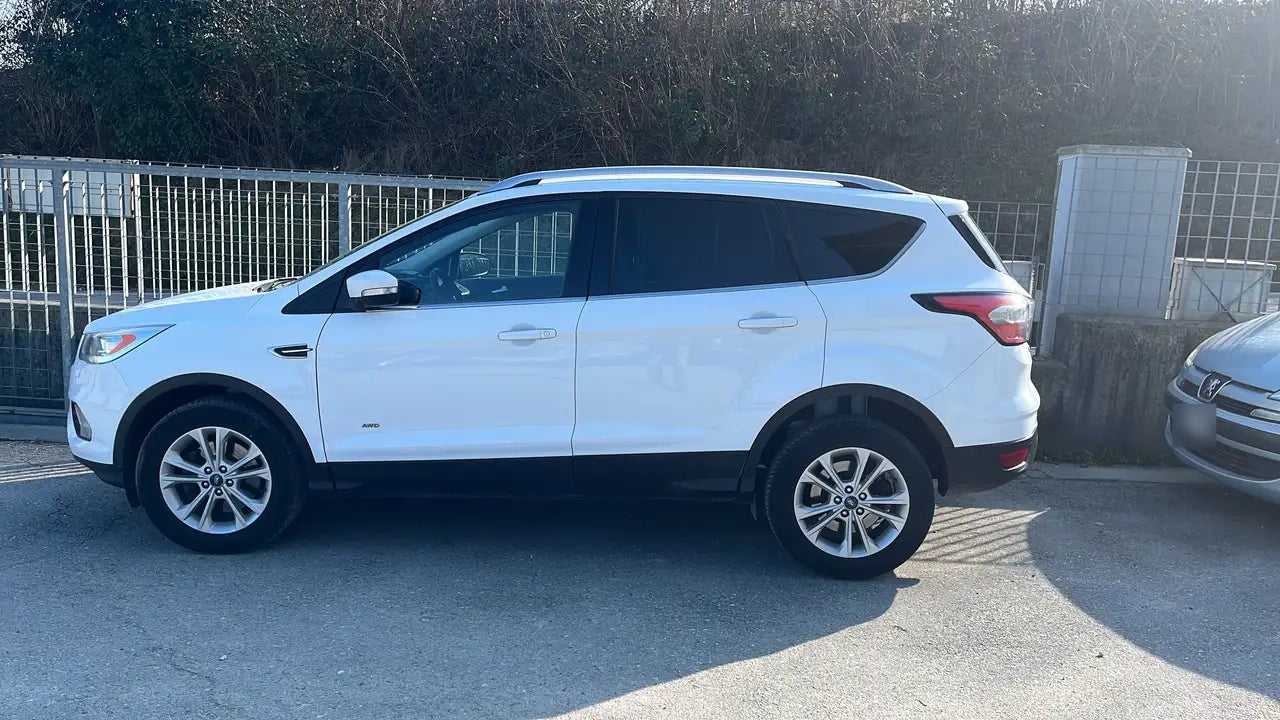 FORD - KUGA (2017 - km 150.000 - Diesel)