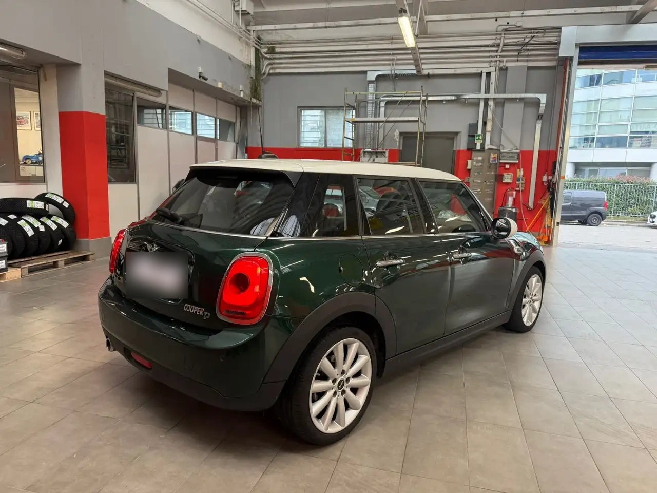 MINI - COOPER D (2018 - km 99.000 - Diesel)